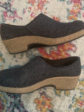Haflinger dark gray closed slip in clogs size 37